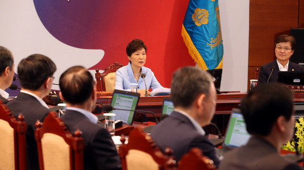 Tổng thống Hàn kêu gọi giải quyết khẩn vấn đề hạt nhân Triều Tiên ảnh 1