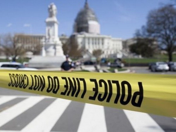 Nổ súng gần trụ sở Quốc hội Mỹ, Đồi Capitol bị phong tỏa ảnh 1