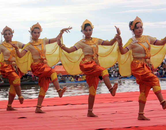 Khai mạc Ngày hội văn hóa, thể thao và du lịch dân tộc Khmer 2015 ảnh 1