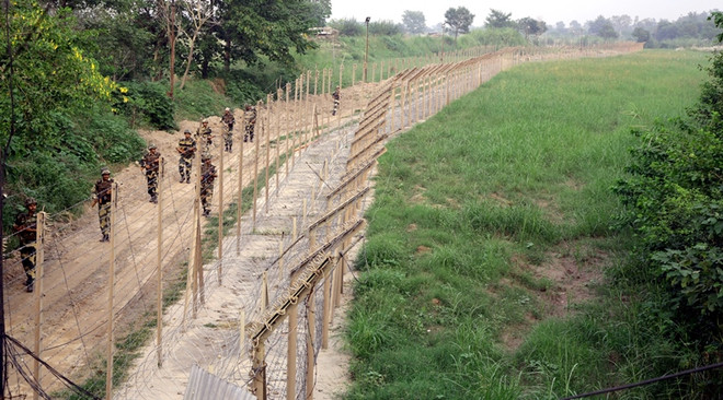 Pakistan: 14 binh sỹ Ấn Độ thiệt mạng trong vụ đấu súng qua LoC ảnh 1