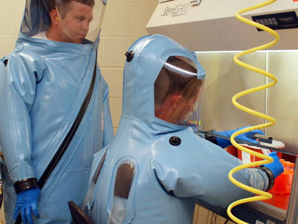 Nga sẽ sản xuất ba loại vắcxin Ebola trong vòng 6 tháng tới ảnh 1