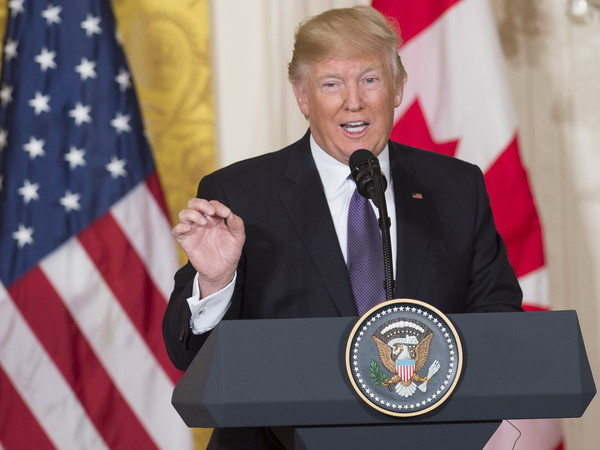 Ông Donald Trump đã làm được gì trong tháng cầm quyền đầu tiên ảnh 1