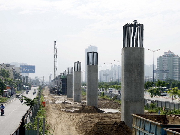 Nhiều dự án giao thông trọng điểm ở TP. Hồ Chí Minh “trễ hẹn” ảnh 1