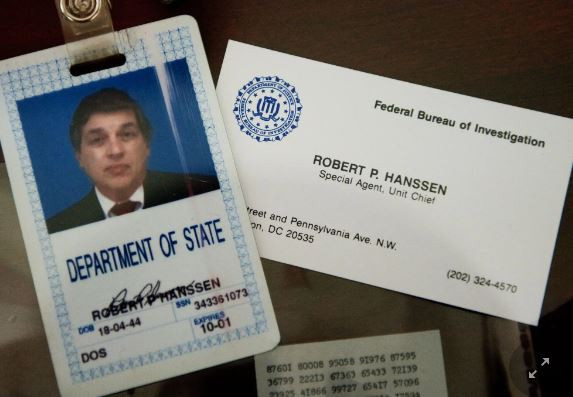 Điệp viên FBI nguy hiểm nhất, từng làm gián điệp cho Nga qua đời ảnh 1