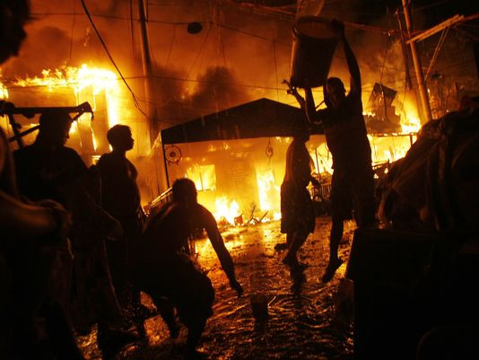 Philippines: Cháy lớn ở Manila, phá hủy gần 1.000 căn nhà ảnh 1