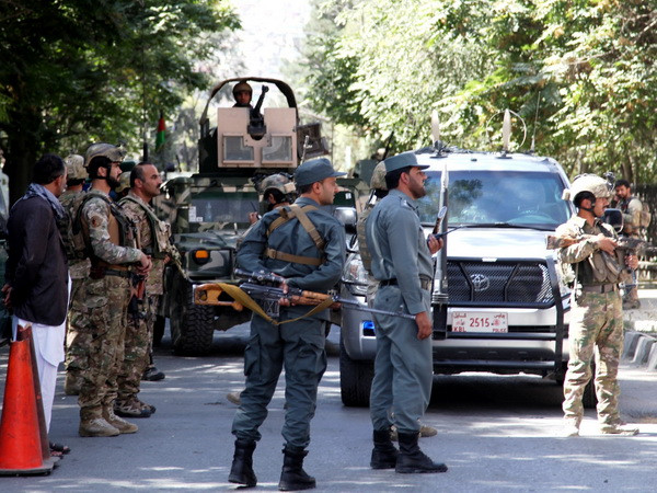 Đánh bom nhằm vào quân đội và lực lượng nước ngoài ở Afghanistan ảnh 1