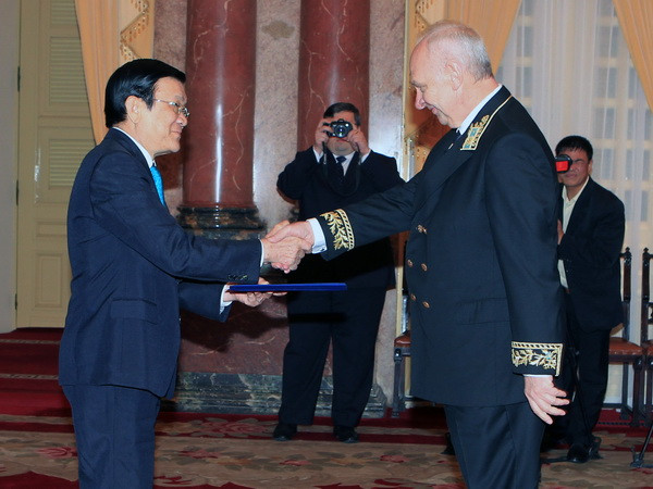 Nga đánh giá cao sự kiện Chủ tịch nước dự lễ Duyệt binh ảnh 1