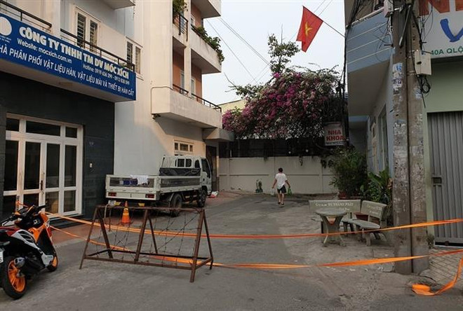 TP.HCM tăng cường lực lượng Quân y hỗ trợ “vùng đỏ” Quận 12 ảnh 1