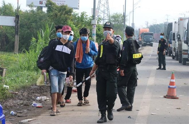 Các địa phương bố trí, sắp xếp cho người dân về quê an toàn ảnh 2