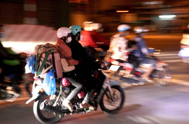 Người Cà Mau có nhu cầu ra khỏi tỉnh không cần xin cấp giấy đi đường ảnh 1