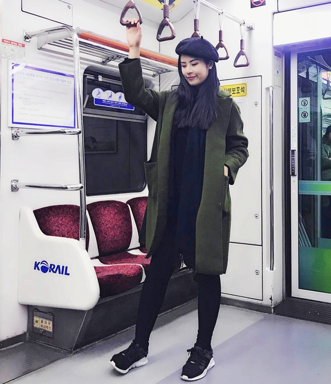 Street style ngập tràn áo khoác dáng dài của mỹ nhân Việt tuần qua ảnh 7