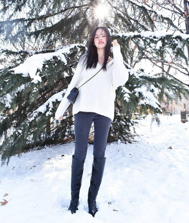 Street style ngập tràn áo khoác dáng dài của mỹ nhân Việt tuần qua ảnh 12