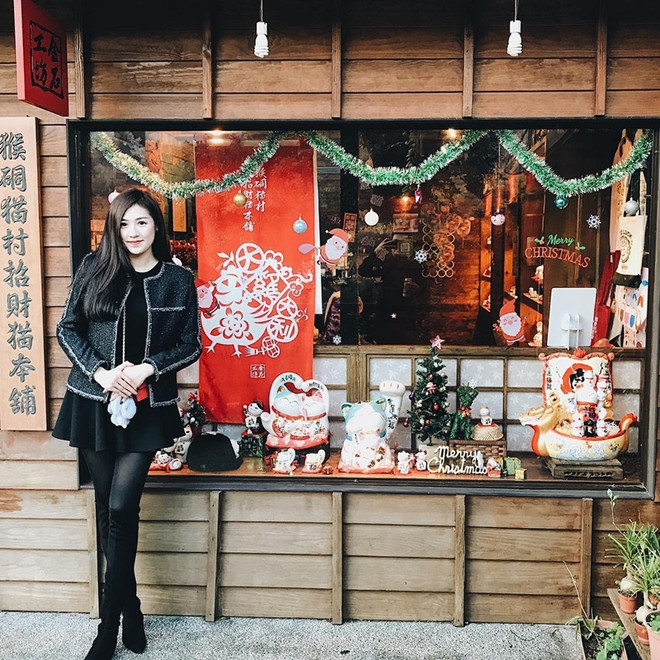 Street style ngập tràn áo khoác dáng dài của mỹ nhân Việt tuần qua ảnh 14