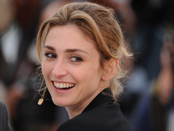 Mối tình tay ba lắt léo trong phủ Tổng thống Pháp ảnh 3