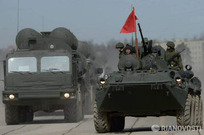 [Photo] Nga sẽ khoe dàn vũ khí "khủng" ở lễ diễu binh 9/5 ảnh 3