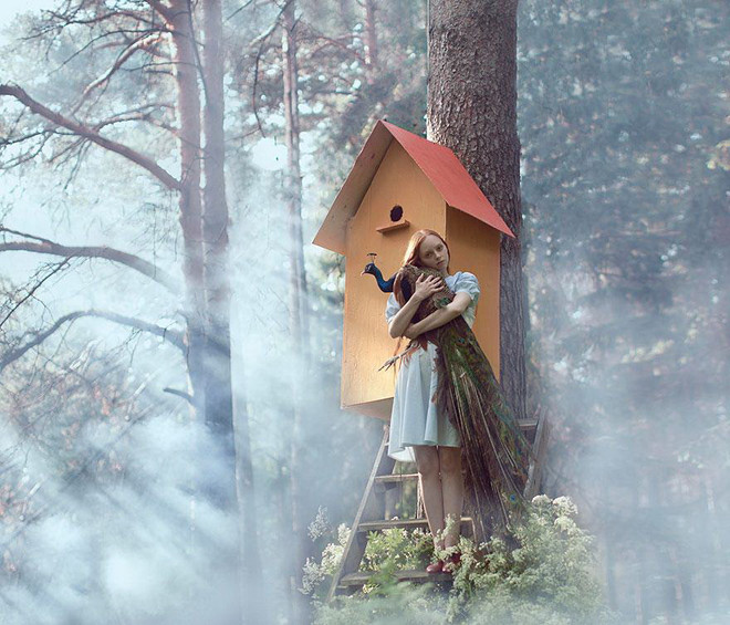 Sự kết hợp tuyệt vời giữa người đẹp và các con vật ảnh 11