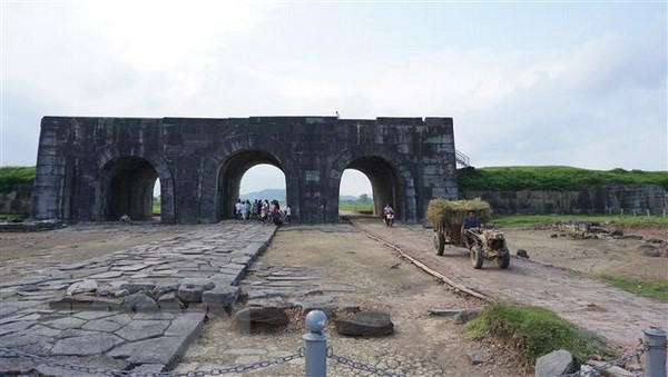 Gần 15 tỷ đồng tu sửa tường thành Di sản văn hóa thế giới Thành Nhà Hồ ảnh 1