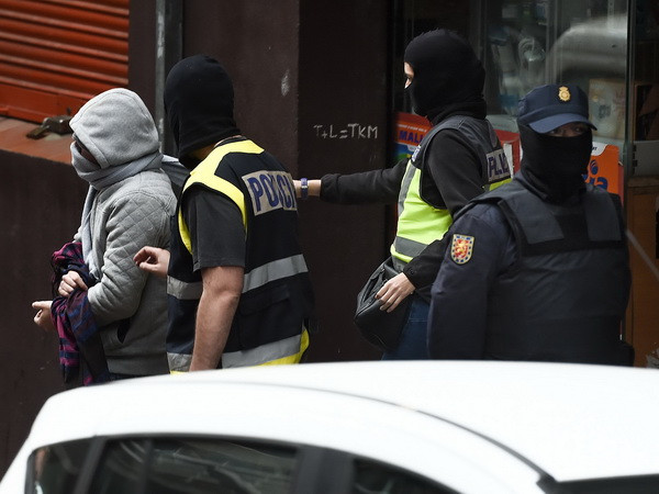 Tây Ban Nha bắt giữ các đối tượng cung cấp tài chính cho IS ảnh 1