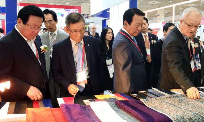 Việt Nam-Hàn Quốc hợp tác xây dựng gian hàng triển lãm dệt may quốc tế ảnh 4