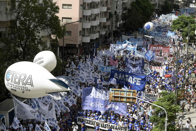 Argentina: Đình công trên toàn quốc, nhiều hoạt động bị tê liệt ảnh 1