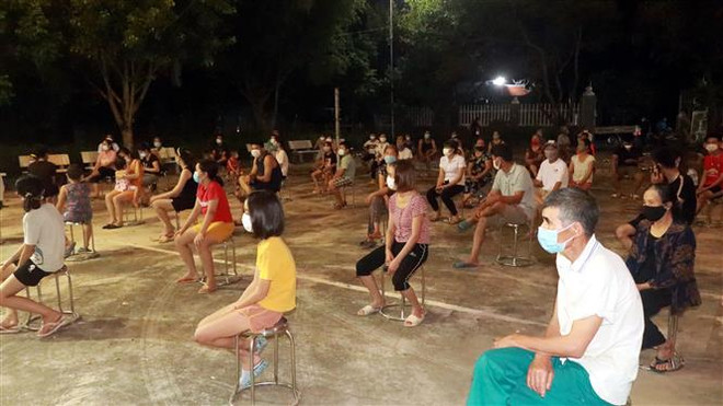 Các địa phương tiến hành nhiều biện pháp phòng chống COVID-19 ảnh 2