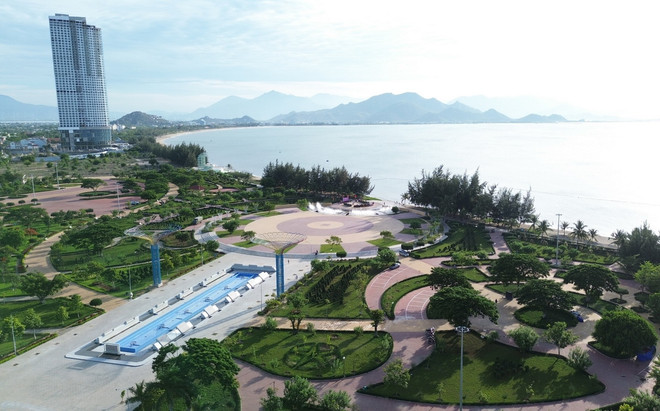Một góc công viên biển Bình Sơn, thành phố Phan Rang-Tháp Chàm. (Ảnh: Nguyễn Thành/TTXVN) thanh pho phan rang2.jpg