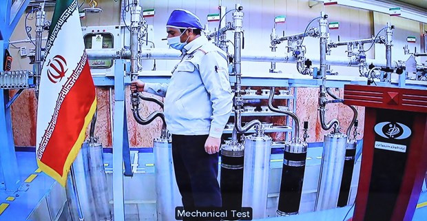 Bên trong cơ sở hạt nhân Natanz ở miền Trung Iran. (Ảnh: AFP/TTXVN) Vấn đề hạt nhân Iran: Nguy cơ xảy ra một cuộc khủng hoảng mới ảnh 1