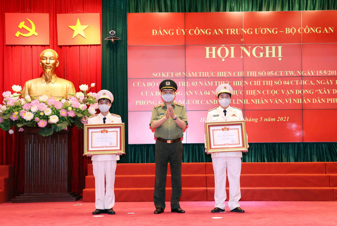 Phát huy trách nhiệm nêu gương trong lực lượng Công an nhân dân ảnh 1