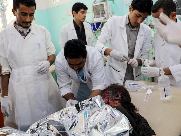 Tổng thư ký LHQ kêu gọi điều tra vụ không kích giết hại trẻ em Yemen ảnh 1