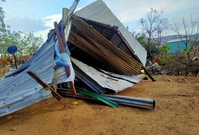 Ninh Thuận: Khẩn trương khắc phục thiệt hại do mưa to kèm lốc xoáy ảnh 1