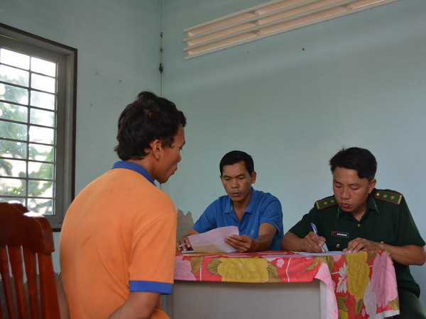 Bến Tre bắt đối tượng bị truy nã trộm cắp tài sản trên tàu cá ảnh 1