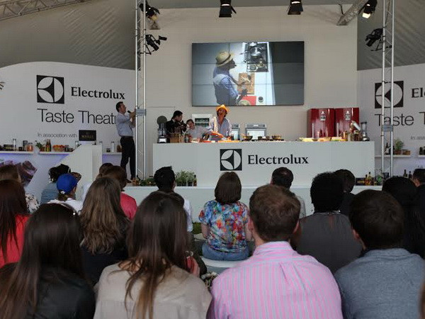 Bobby Chinn giới thiệu món ăn Việt tại lễ hội ẩm thực London ảnh 1