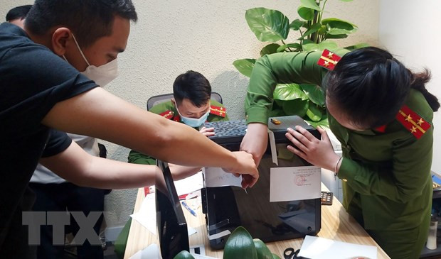 Chủ tịch Ủy ban Chứng khoán Nhà nước: Nhà đầu tư nên bình tĩnh ảnh 2