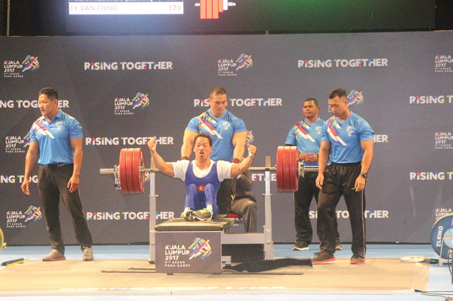 Lê Văn Công tiết lộ lý do không muốn phá sâu kỷ lục ASEAN Para Games ảnh 1