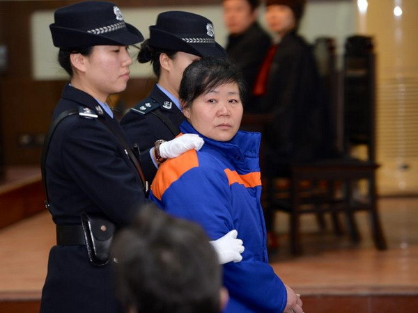 Trung Quốc tử hình treo bác sỹ “bán buôn” trẻ sơ sinh ảnh 1