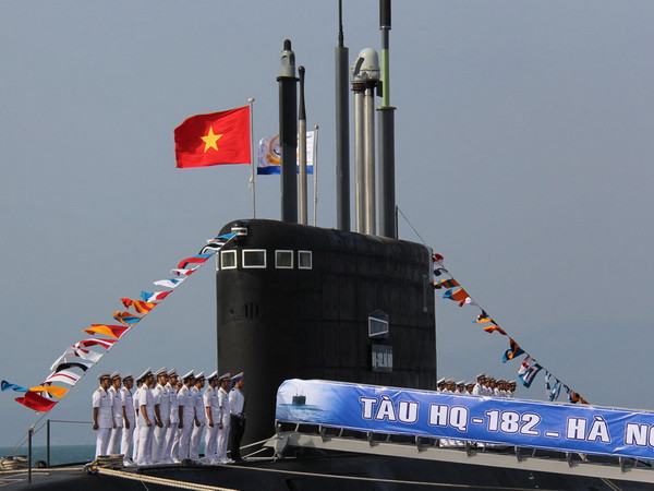 Ảnh Lễ tiếp nhận và thượng cờ trên tàu ngầm Hà Nội ảnh 3