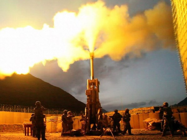 Ấn Độ đã ký kết thỏa thuận mua bích kích pháo M777 của Mỹ ảnh 1