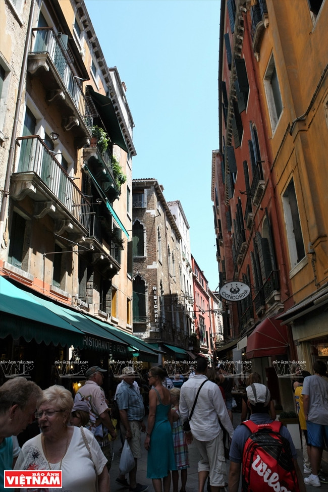 Chiêm ngưỡng vẻ đẹp lãng mạn, cổ kính và độc đáo ở Venice ảnh 5