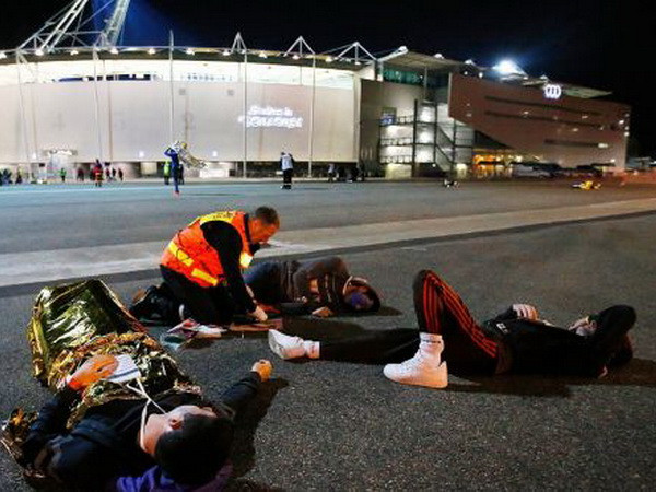 Pháp diễn tập chống khủng bố quy mô lớn trước EURO 2016 ảnh 1