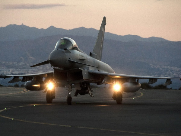 Báo Mexico: Chiến dịch chống IS tiêu tốn 11 triệu USD mỗi ngày ảnh 1