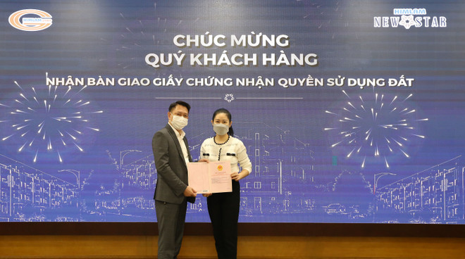 Công ty Him Lam Land trao sổ đỏ cho cư dân Him Lam New Star ảnh 1