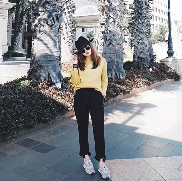 Người đẹp Việt khuấy động đường phố với trang phục rực rỡ ảnh 5