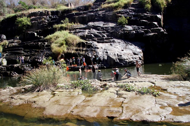 Sự kiện trong nước 29/2-6/3: Phấn đấu tăng trưởng GDP 2016 đạt 7% ảnh 9