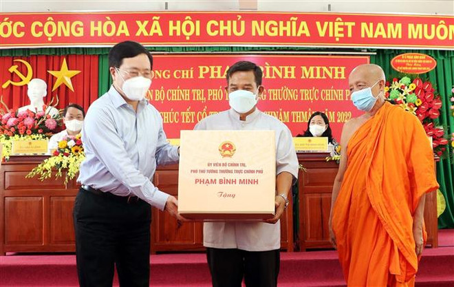 Phó Thủ tướng Phạm Bình Minh chúc Tết đồng bào Khmer tại Sóc Trăng ảnh 2