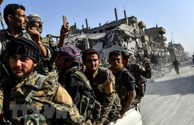 SOHR: Không kích ở Đông Syria làm hàng chục binh sỹ thiệt mạng ảnh 1