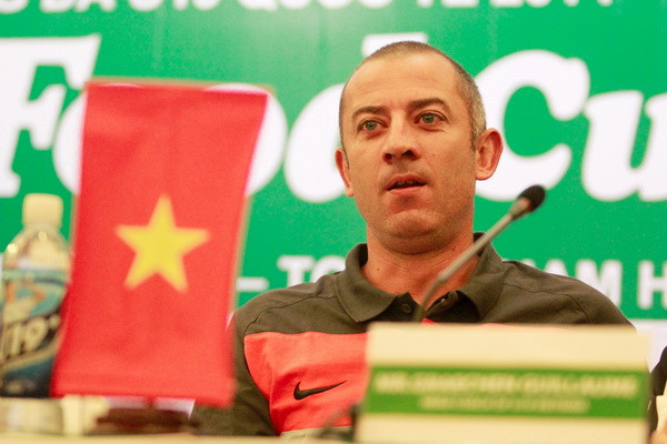 Huấn luyện viên Guillaume Graechen. (Nguồn: Minh Chiến/Vietnam+) HLV Graechen tiếp tục gắn bó với U19 Việt Nam ảnh 1
