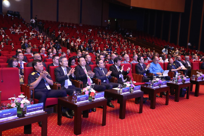 Tổng thư ký WCO: Công nghệ phải lấy con người làm trung tâm phát triển ảnh 2