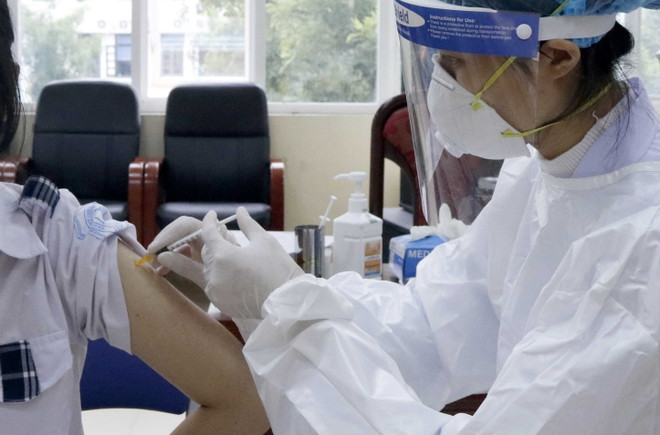 An Giang bảo đảm an toàn tiêm vaccine COVID-19 cho trẻ 12-17 tuổi ảnh 1