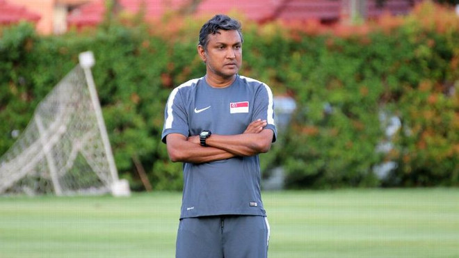 Huấn luyện viên V. Sundramoorthy. (Nguồn: espnfc) Tuyển Singapore sẽ chơi tấn công trong trận đại chiến với Thái Lan ảnh 1