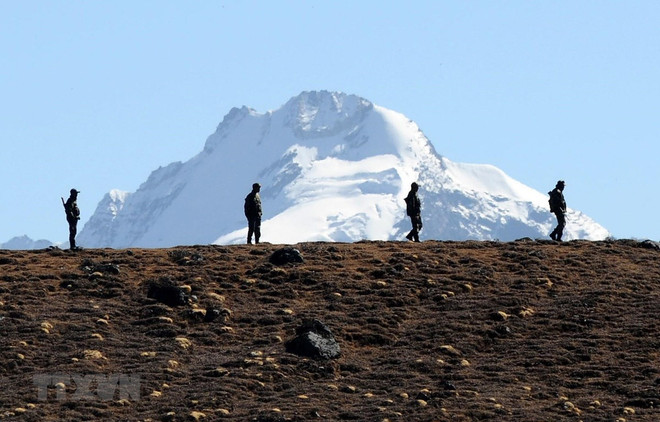 Trung Quốc, Ấn Độ nhất trí giải quyết căng thẳng một cách hòa bình ảnh 1